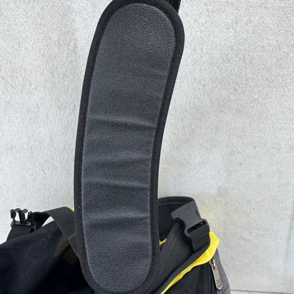 VTG‎ Nike Gym Bag Black Yellow Gray Duffel Travel School Sports Bag Retro Swoosh - Picture 13 of 14